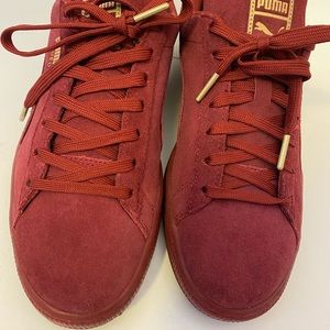 Burgundy Pumas 9.5m / 11.5 w , low top